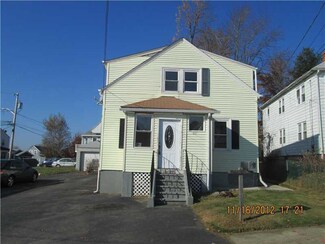 617 Laurel Hill Ave, Cranston, RI 02920