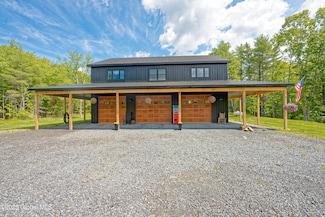 17 Ringwald Rd, Coeymans Hollow, NY 12046