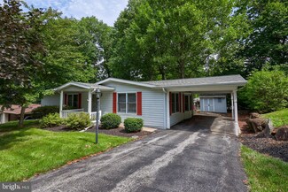 7 Oak Ln, Manheim, PA 17545