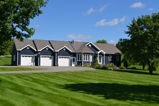 14 Autumn Ridge, North Troy, VT 05859