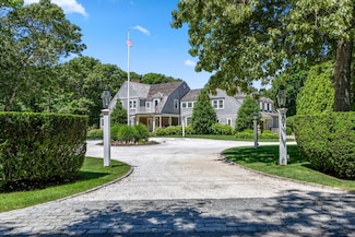 207 Pineleigh Path, Barnstable, MA 02655