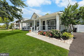 319 Juniata Ave, Delran, NJ 08075