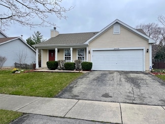 2423 Durango Ln, Naperville, IL 60564