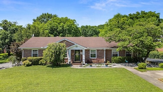 605 Jackson Ave, Carthage, TN 37030