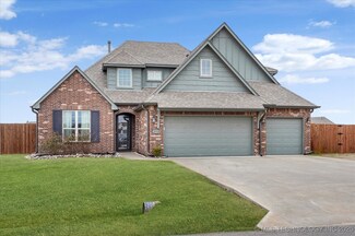 2052 E 174th St S, Mounds, OK 74047