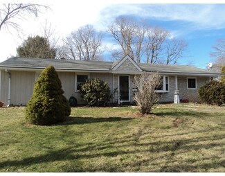262 Mount Fair Cir, Swansea, MA 02777