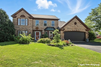 1724 Hartford Ln, Crystal Lake, IL 60014