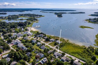 32 Cove Rd, Pocasset, MA 02559