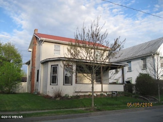 23 N Market St, Muncy, PA 17756