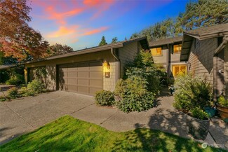 11910 Stendall Dr N, Seattle, WA 98133