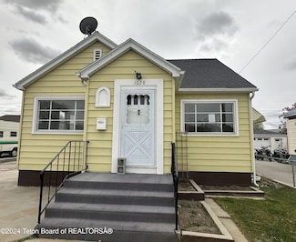 1028 9th St, Rock Springs, WY 82901