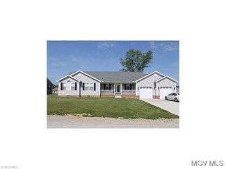 30 Watoga Dr, Williamstown, WV 26187