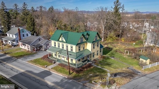 337 S Main St, Pleasant Gap, PA 16823