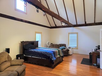 3044 Washington Rd, Waldoboro, ME 04572