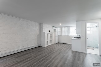 228 Leonard St Unit 1, Brooklyn, NY 11211