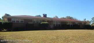 149 Suncrest Ave, Hamilton, AL 35570