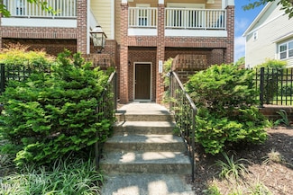 1017 Frank Page Dr, Cary, NC 27511