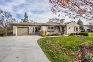 501 N Pine St, Geneva, IL 60134