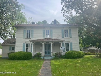 105 S Front St, Hamilton, NC 27840