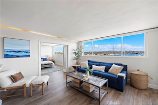 310 Fernando St Unit 303, Newport Beach, CA 92661
