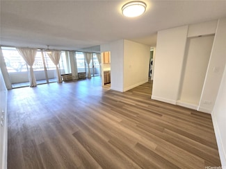 920 Ward Ave Unit 4, Honolulu, HI 96814