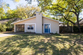 63724 Diamondhead Dr N, Diamondhead, MS 39525