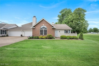 7572 Monterey Bay Dr Unit 1, Mentor On the Lake, OH 44060