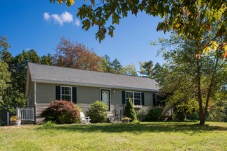 113 W Side Rd, Boothbay, ME 04537