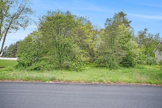 184 Shadowood Ln, Battle Creek, MI 49014