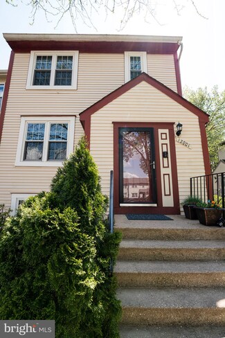 12001 Bronzegate Place, Silver Spring, MD 20904