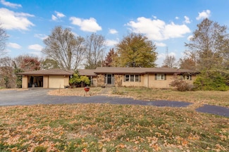 129 N Tanglewood Dr, Ozark, MO 65721