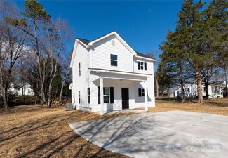 8705 Moody Rd, Charlotte, NC 28215