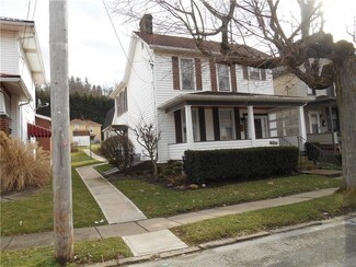 345 3rd St, Smithton, PA 15479