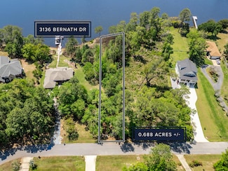3136 Bernath Dr, Milton, FL 32583