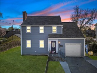 41 Verplanck Ave, Beacon, NY 12508