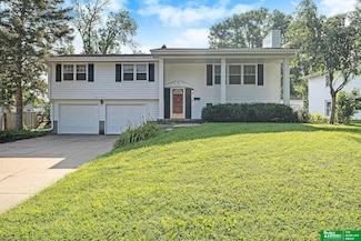 1111 Carriage Rd, Papillion, NE 68046