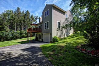 5865 Sugarbush Dr, Tully, NY 13159