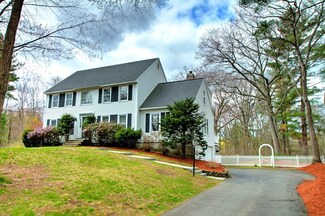 6 Wyndbrook Ln, Chelmsford, MA 01824