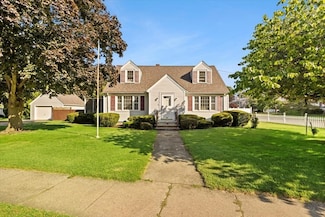 73 Townsend St, New Bedford, MA 02746