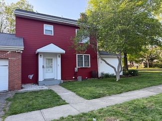 2 Brompton Ln, Cincinnati, OH 45218