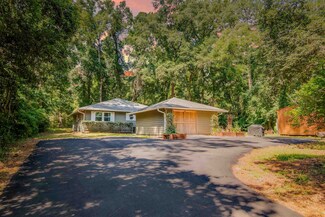 1616 Folkstone Rd, Tallahassee, FL 32312