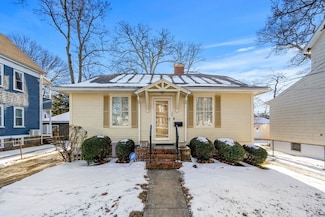 181 Thacher St, Milton, MA 02186