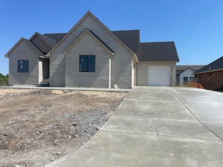 14104 E Willowgreen Ct, Wichita, KS 67230