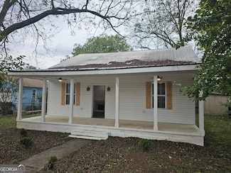 382 5th St, Cedartown, GA 30125