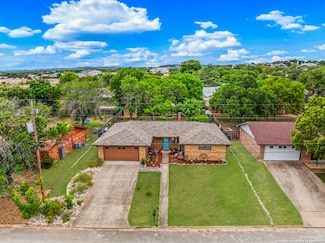 152 Stephanie Dr, Kerrville, TX 78028