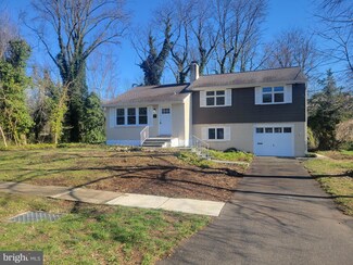 36 Park Dr, Newark, DE 19713