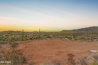 42805 N 8th St, New River, AZ 85087