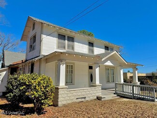 116 5th Ave, McComb, MS 39648
