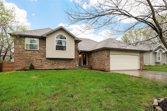 3239 W Erie St, Springfield, MO 65807