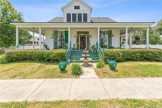 309 N Polk St, Rayne, LA 70578